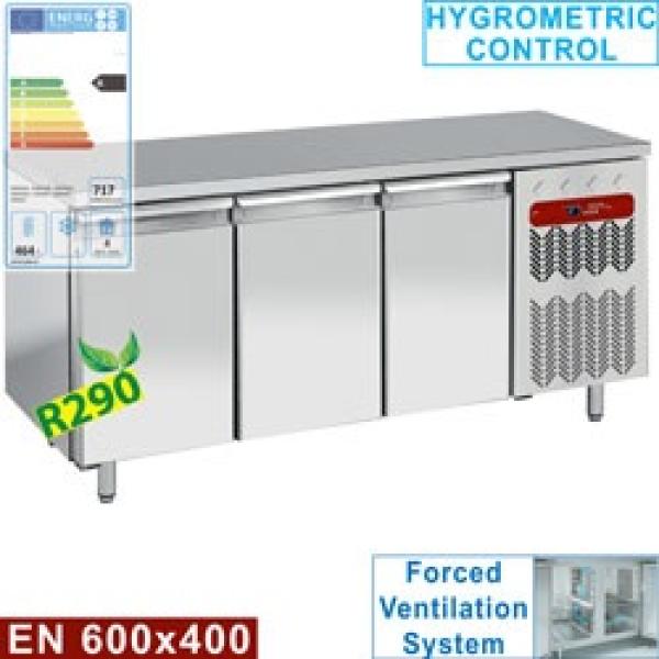 TP3N/H-R2 (25) Konditorei-Bäckerei Kühltisch, Umluft, 3 Türen EN 600x400, 550 Liter